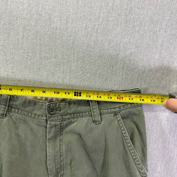 IZOD Cargo Shorts Men's 36 Olive Green Outdoor Utility Pockets Casual Canvas - Picture 6 of 8
